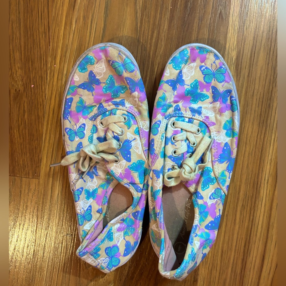 Butterfly shoes